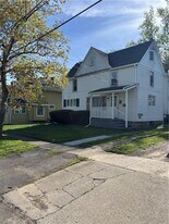 77 Cleveland Ave in Elmira, NY - Building Photo