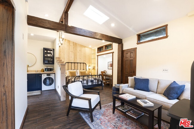 property at 1722-1722 1/2 N Stanley Ave