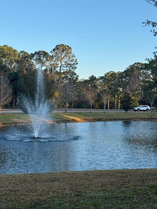 1690 Coulter Ln in Port Orange, FL - Building Photo