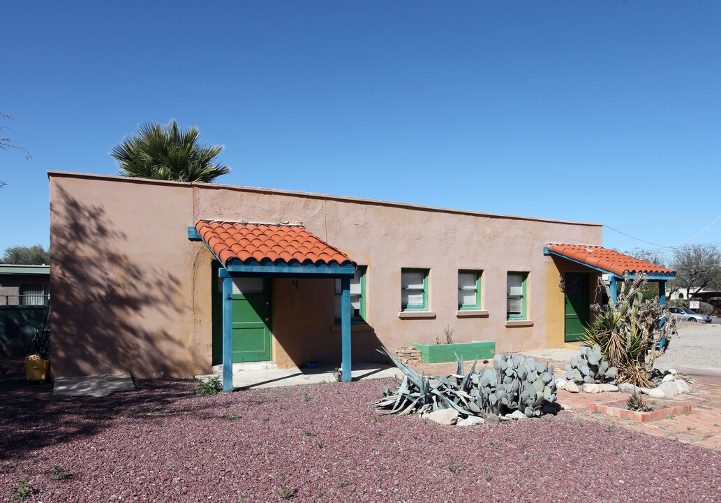 1548 E Hedrick Dr in Tucson, AZ - Building Photo