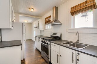 1117 Kent St in Durham, NC - Building Photo - Building Photo