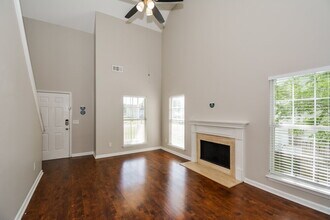 405 Randall Ln in La Vergne, TN - Building Photo - Building Photo