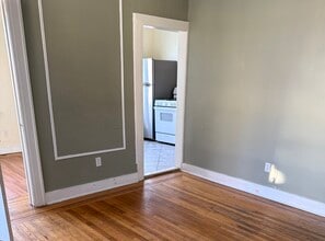 41 Myrtle Ave, Unit Apt 2F in Irvington, NJ - Building Photo - Building Photo