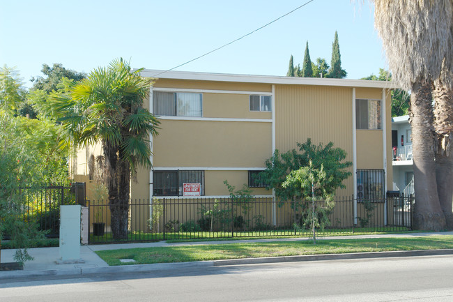 728 E Angeleno Ave in San Gabriel, CA - Foto de edificio - Building Photo