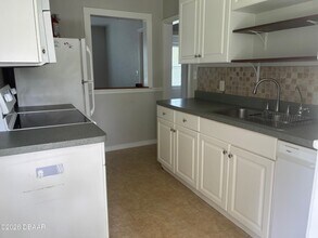 250 S Seneca Blvd in Daytona Beach, FL - Building Photo - Building Photo