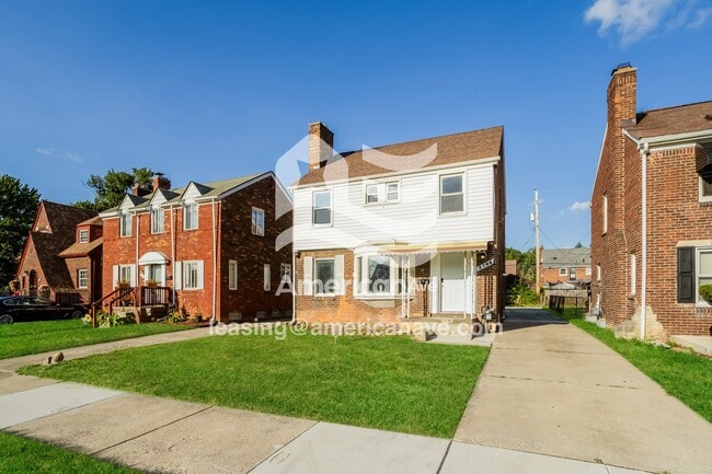 5766 3 Mile Dr in Detroit, MI - Building Photo - Building Photo