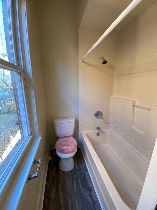 402 E Market St in York, PA - Building Photo - Building Photo