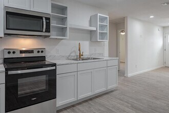 105 Texas Dr in Del Rio, TX - Building Photo - Building Photo