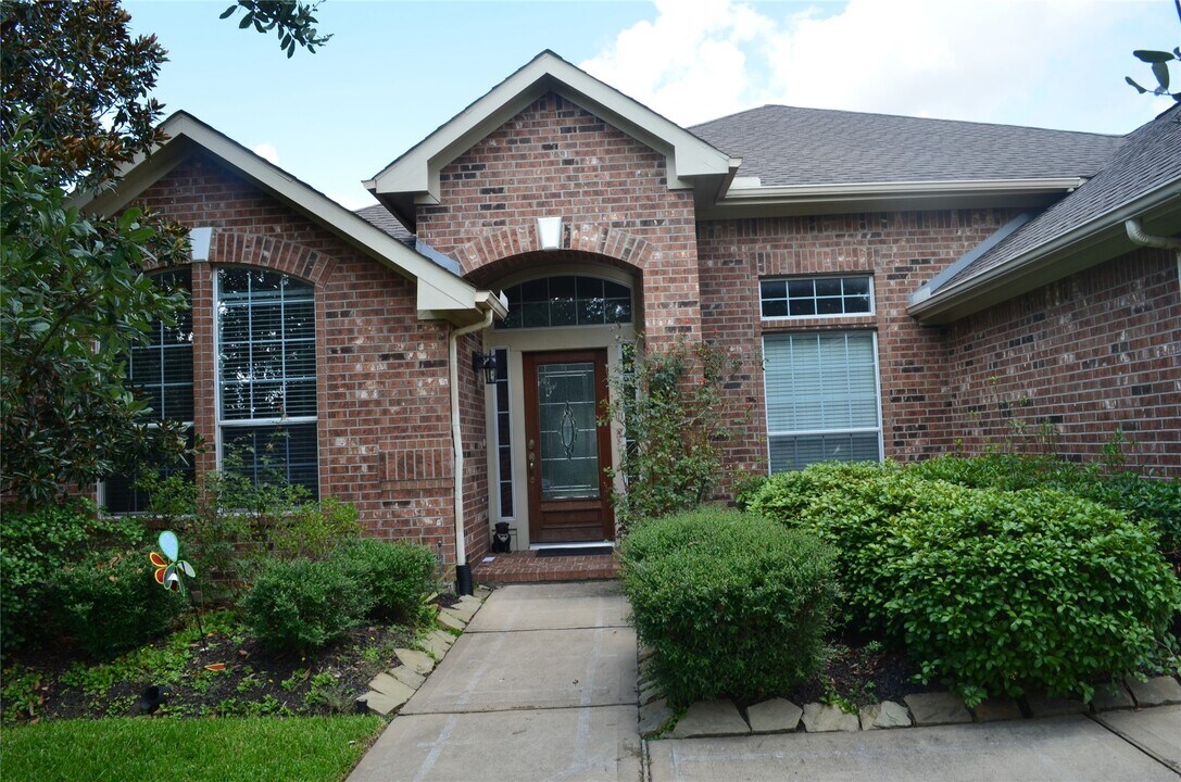 6719 Emerald Shire Ln in Houston, TX - Foto de edificio