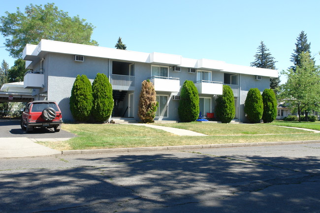 303 E Mission Ave in Spokane, WA - Foto de edificio - Building Photo