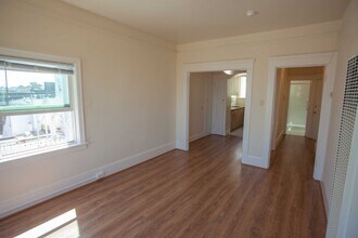 5826 Geary Blvd in San Francisco, CA - Building Photo - Building Photo