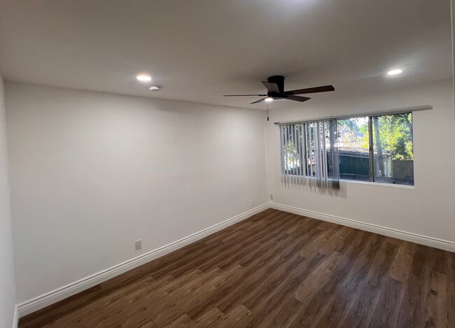 13925 Sherman Way