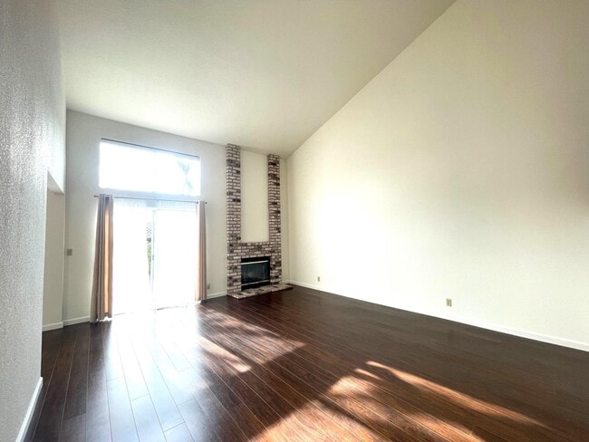 4176 Bell Common in Fremont, CA - Building Photo - Building Photo