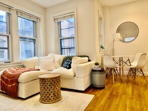 90 W Cedar St in Boston, MA - Building Photo - Building Photo