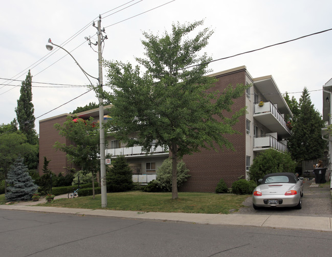 24 Thelma Ave in Toronto, ON - Building Photo - Building Photo