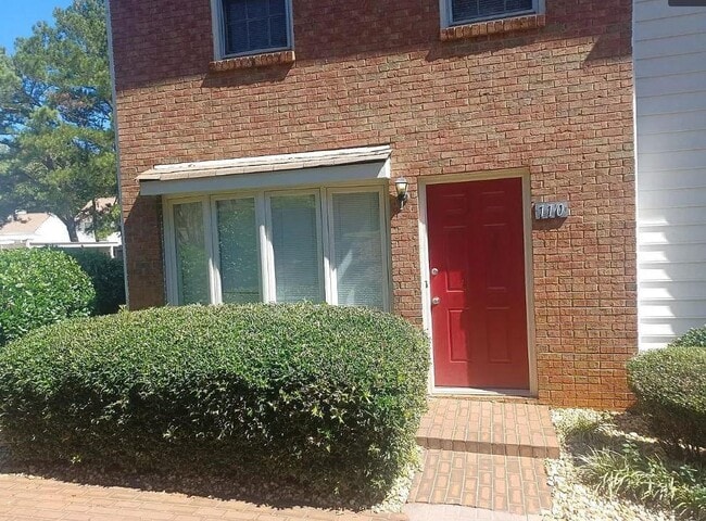 property at 110 Holcomb Ferry Rd