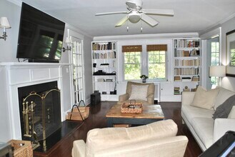 408 Riverside Ave in Westport, CT - Building Photo - Building Photo
