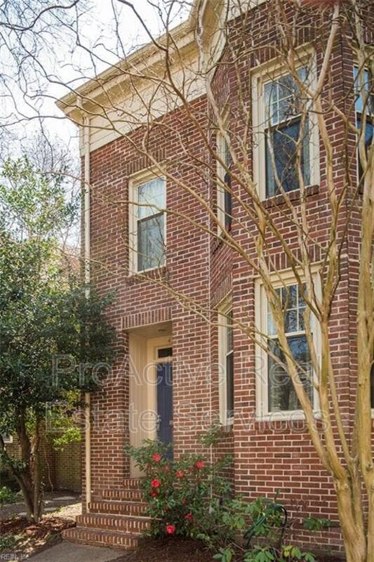 property at 431 W Princess Anne Rd