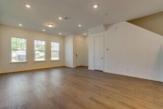 9935 Schramm St in Irving, TX - Building Photo - Building Photo