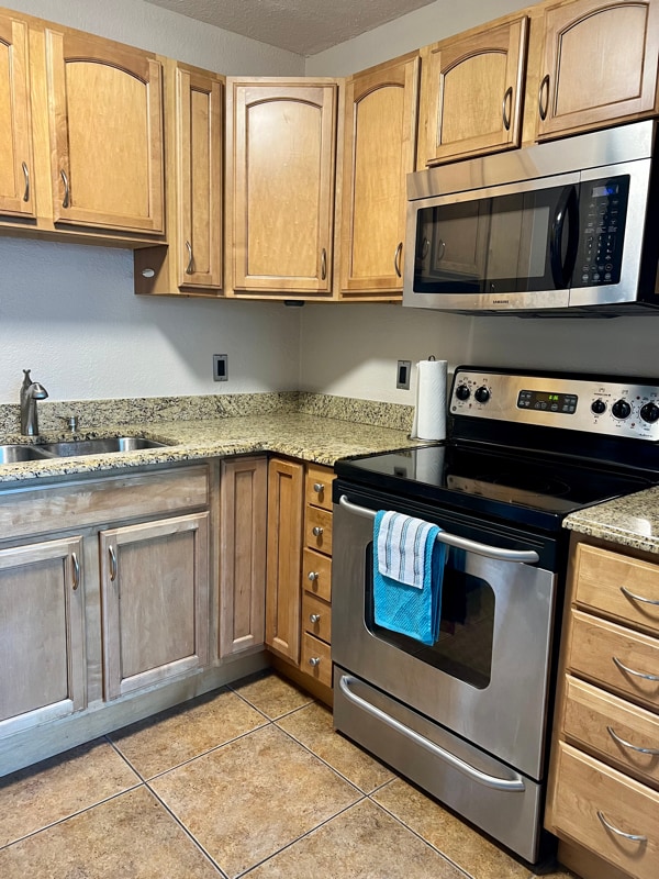 5333 4th Ave N in St. Petersburg, FL - Foto de edificio - Building Photo