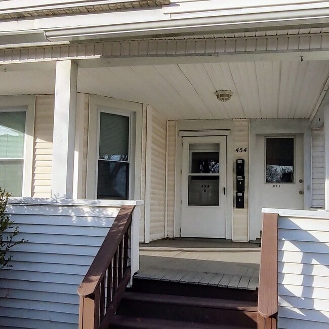 property at 454 W 2nd St