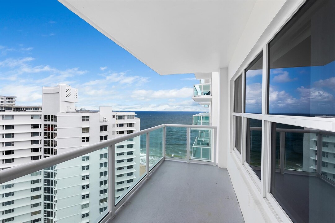 3550 Galt Ocean Dr, Unit 1708 in Fort Lauderdale, FL - Foto de edificio