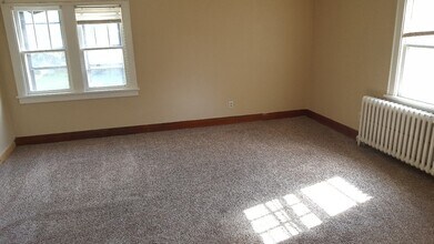 707 8th Ave SE in Austin, MN - Building Photo - Building Photo