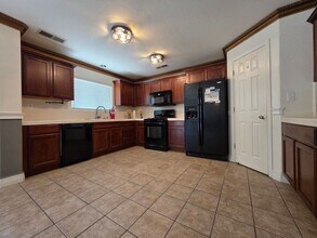 2531 E Arlen Ave in Visalia, CA - Building Photo - Building Photo