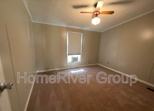 7705 Forbes Rd in Zephyrhills, FL - Building Photo - Building Photo