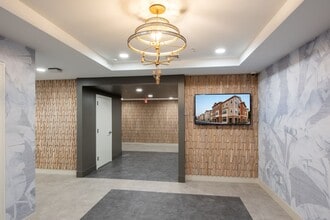 2 Rivers Run Dr in Niskayuna, NY - Foto de edificio - Building Photo