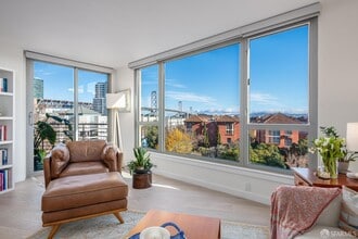 219 Brannan St in San Francisco, CA - Building Photo - Building Photo