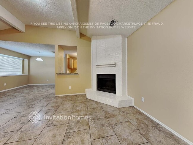 2650 Fairmont Dr in Grand Prairie, TX - Building Photo - Building Photo