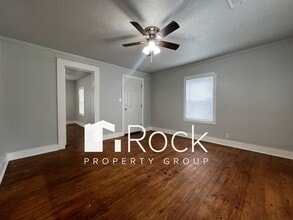 1214 W Logan Ave in Guthrie, OK - Building Photo - Building Photo