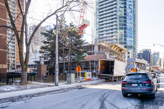 55C Bloor Yorkville Residences in Toronto, ON - Building Photo - Building Photo