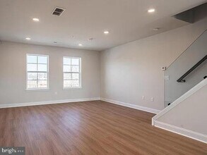 2705 MAYA Ln in Philadelphia, PA - Building Photo - Building Photo