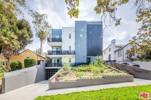 214 Westmoreland Ave, Unit 9 in Los Angeles, CA - Building Photo