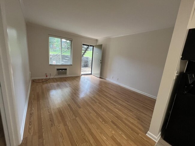 2601 Hillsboro Pike, Unit J2 in Nashville, TN - Foto de edificio - Building Photo