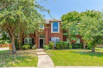 6902 Amesbury Ln in Rowlett, TX - Building Photo - Building Photo