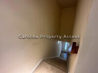 213 Cedarwood Ln photo'
