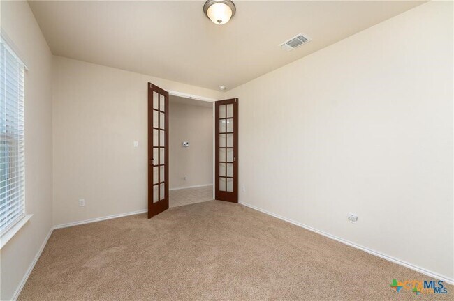 5900 Amelia Earhart Blvd in Killeen, TX - Building Photo - Building Photo