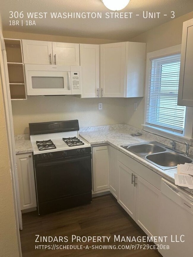 property at 306 W Washington St