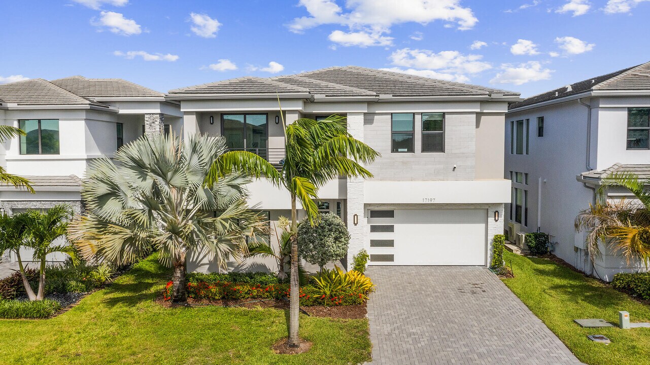 17197 Teton River Rd in Boca Raton, FL - Building Photo