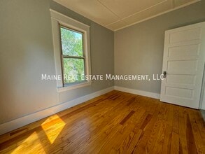 1 Bellevue St in Winslow, ME - Building Photo - Building Photo