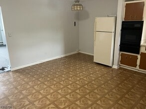 365 Bloomfield Ave in Verona, NJ - Building Photo - Building Photo