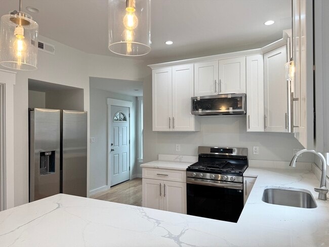 57 Falcon St, Unit #1