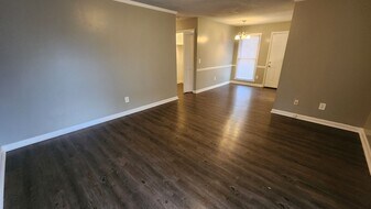 4424 Bonnell Dr NW, Unit C in Huntsville, AL - Building Photo