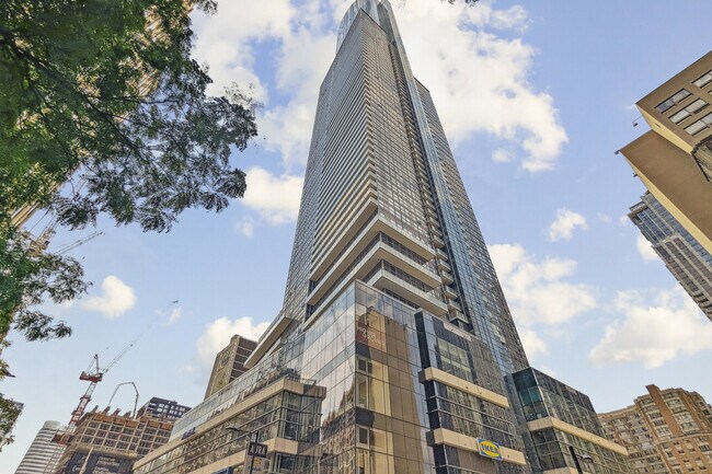 386 Yonge St in Toronto, ON - Building Photo - Building Photo