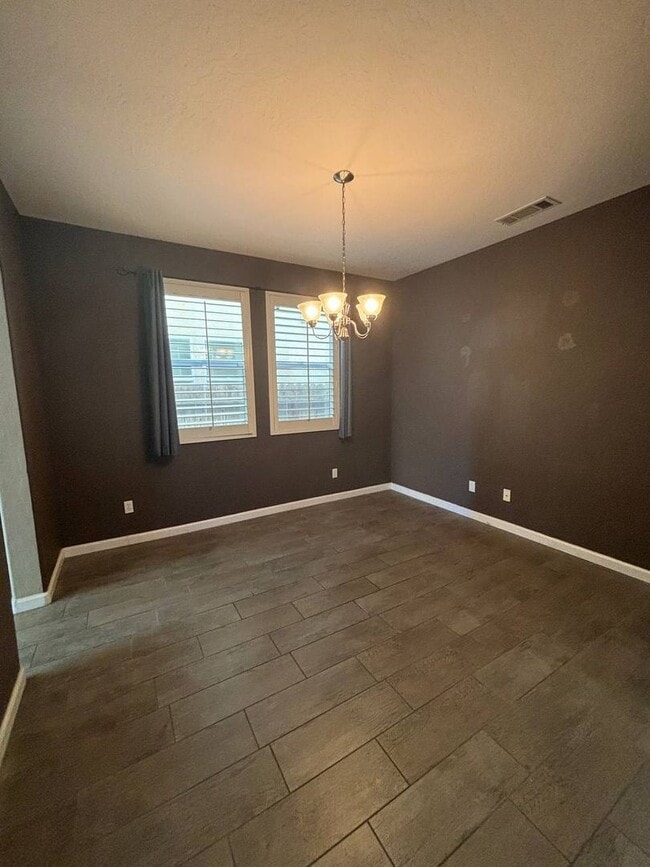 4429 W Pinsapo Dr in Fresno, CA - Building Photo - Building Photo