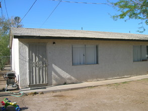 154 W Brighton Ave in El Centro, CA - Building Photo - Building Photo