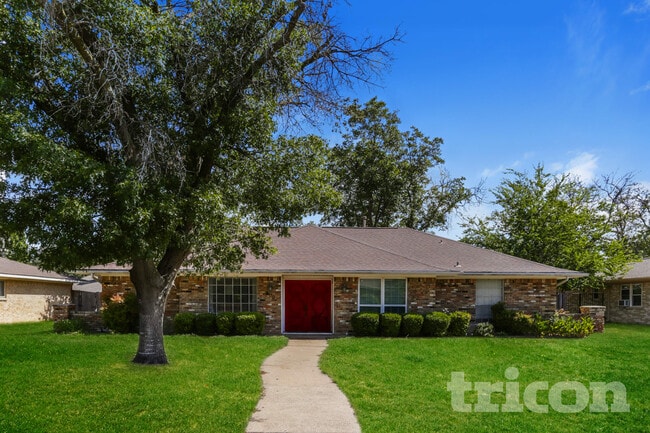 property at 600 Spring Willow Dr